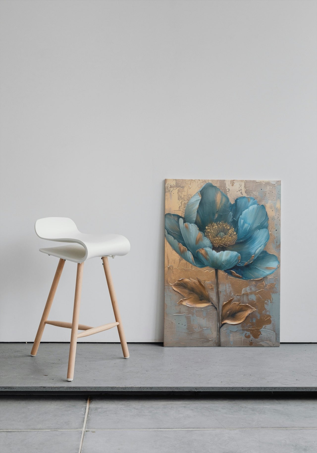 Premium Wandbild - Abstrakt | Kunstwerk blaue Blüte auf goldenem Hintergrund