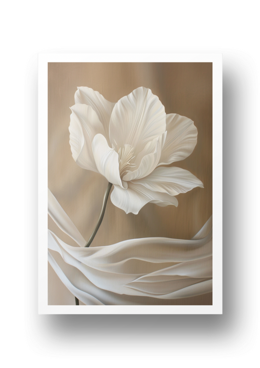 Poster - Weiße Blüte vor Beige-Hintergrund